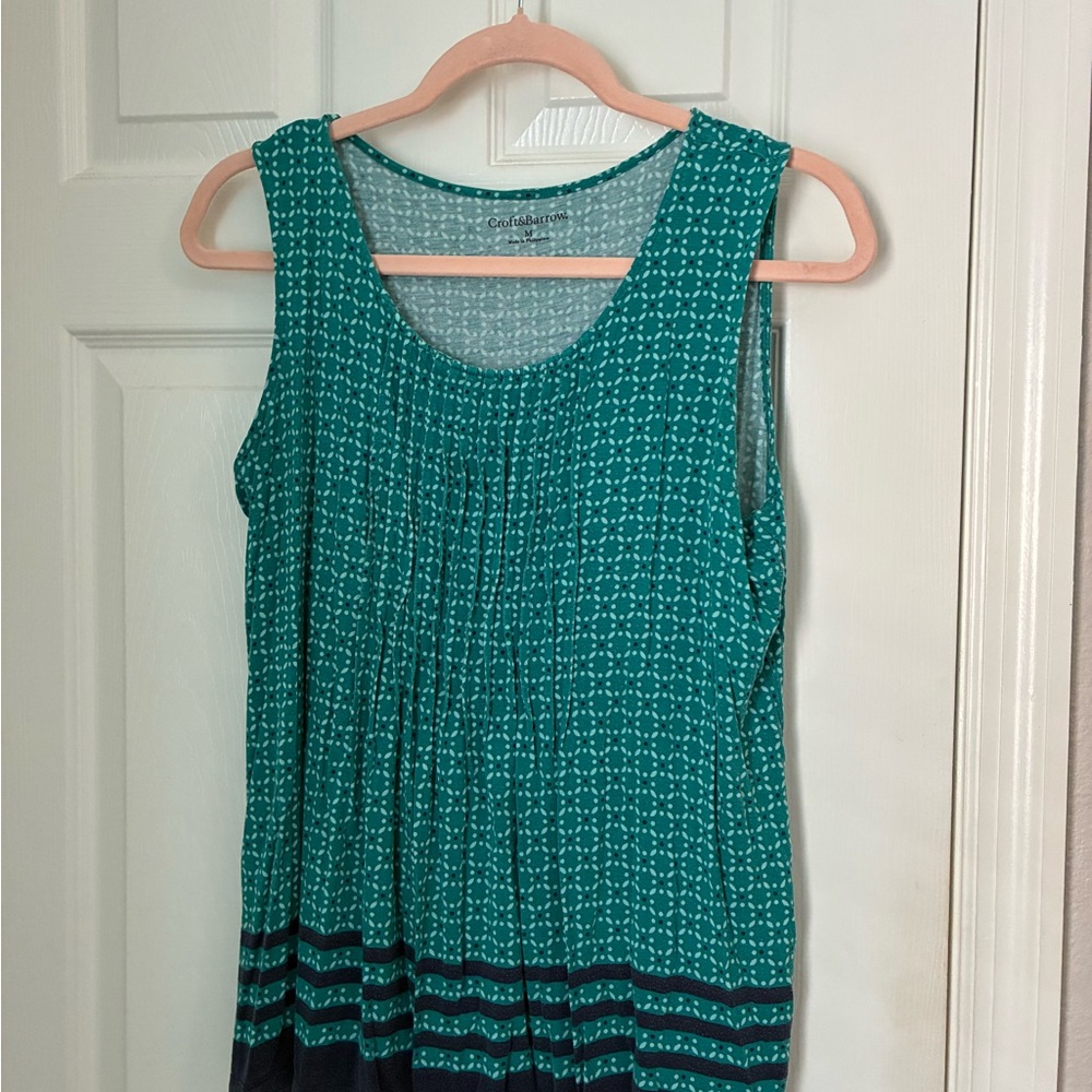 Croft and Barrow Green Sleeveless Patterned Dress, pleated front, sz M